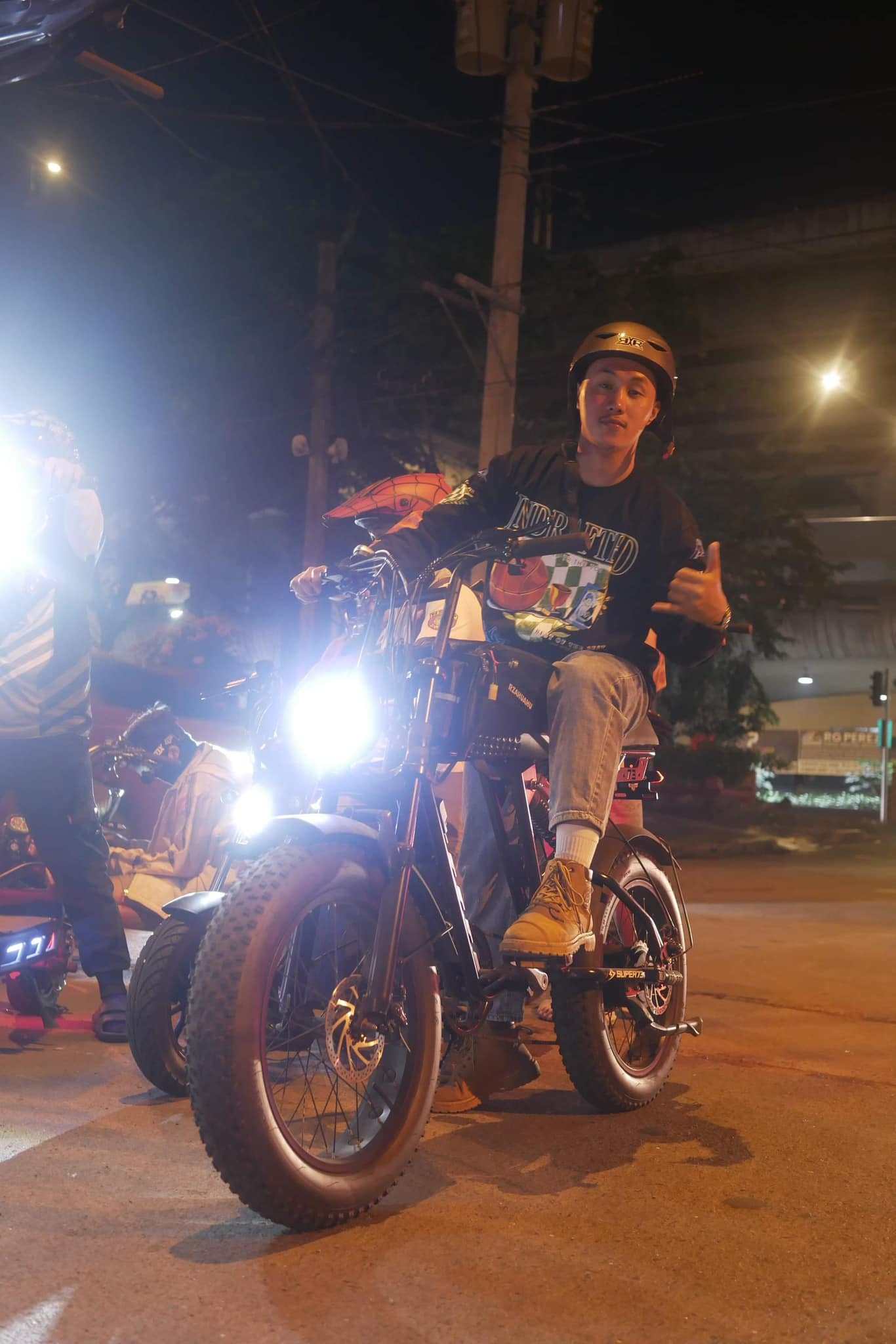 Community Picture 19