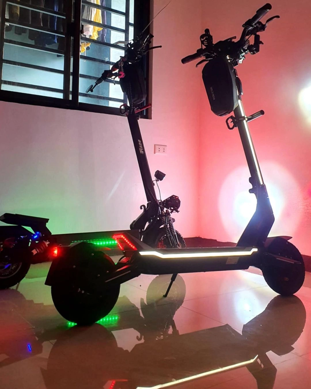 Picture from a Motur Electric Customer using Motur Punk Max