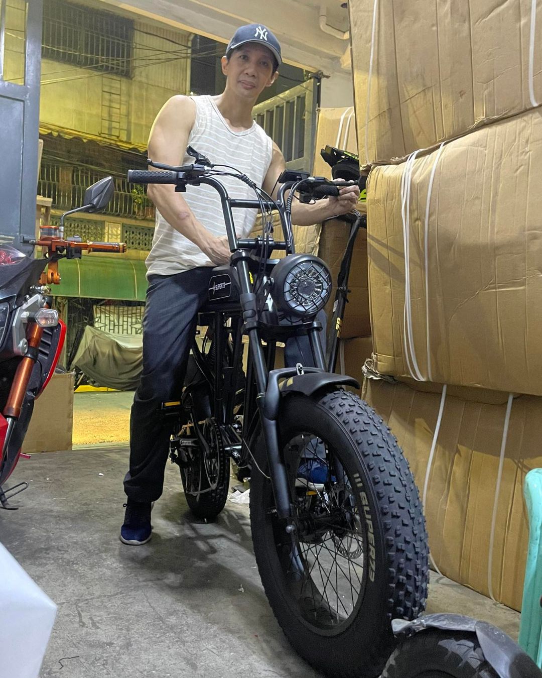 Picture from a Motur Electric Customer using Super73 RX