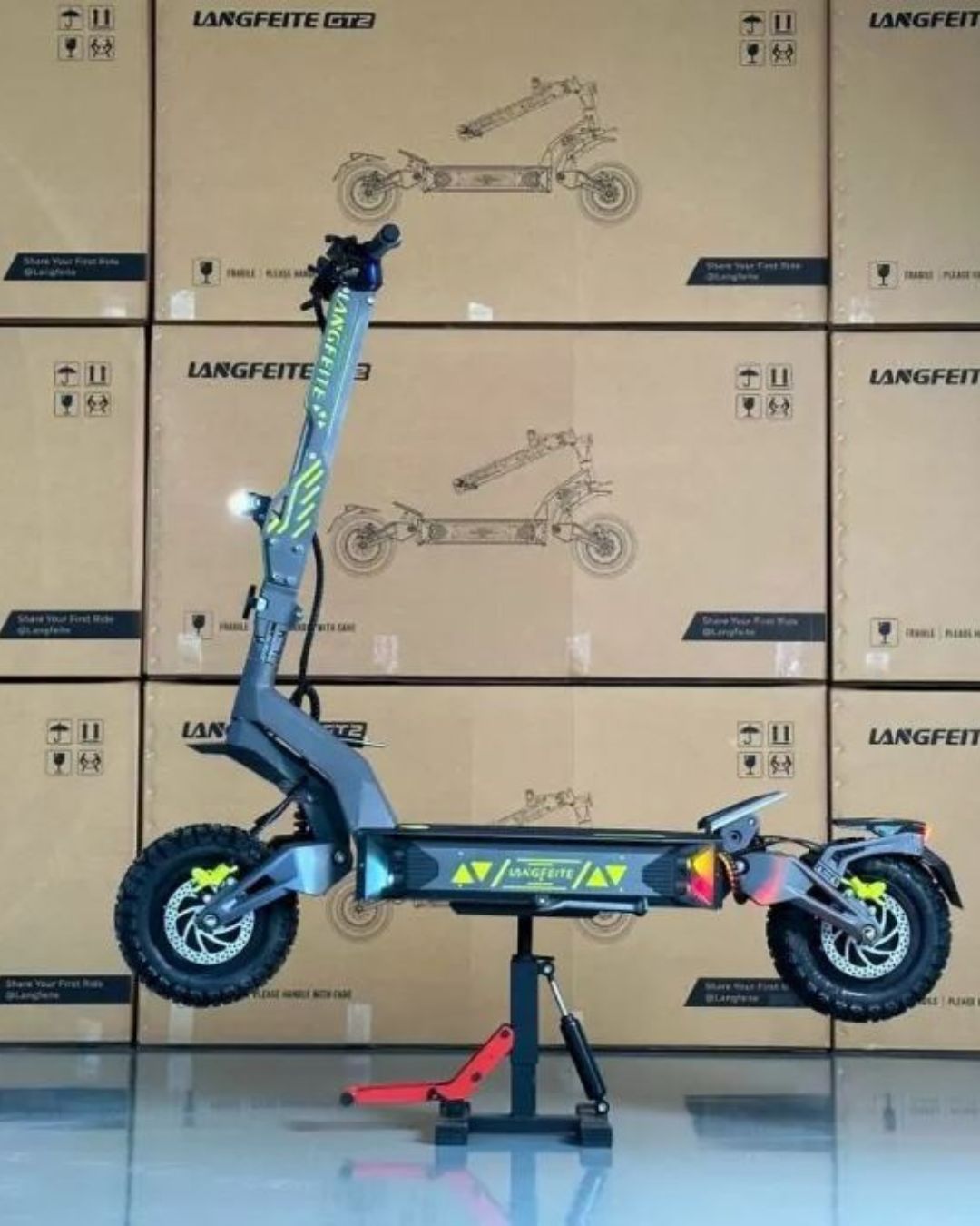 Picture of Langfeite G2TRS